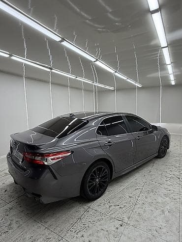 Toyota Camry: 2019 г., 2.5 л, Автомат, Бензин, Седан — 3