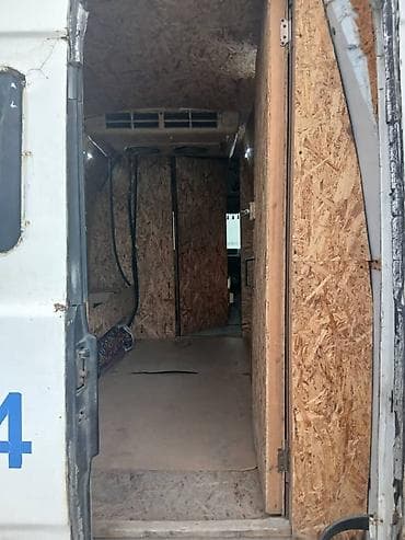 zimmer e9 pro: Mercedes-Benz T1: 1990 г., Ручные, Дизель, Фургон — 4