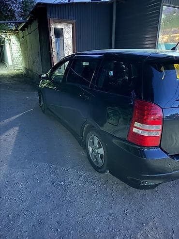 Toyota WISH: 2004 г., Универсал — 3