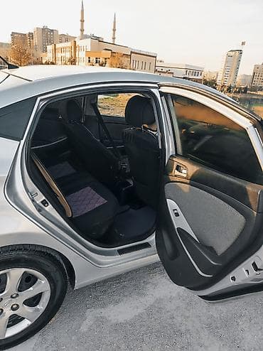 сколько стоит хендай солярис: Hyundai Solaris: 2011 г., 1.6 л, Автомат, Бензин, Седан — 6
