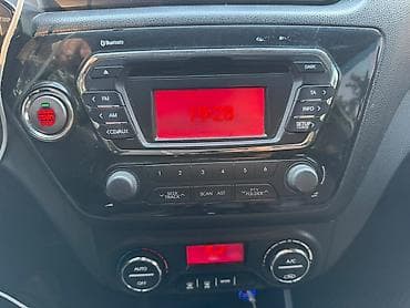 Продажа авто: Kia Rio: 2014 г., 1.6 л, Автомат, Бензин, Седан — 9