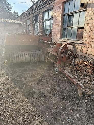 бункер питатель: Пресс-подборщик Кыргызстан рабочий иштеп жургон прицепной) для — 3