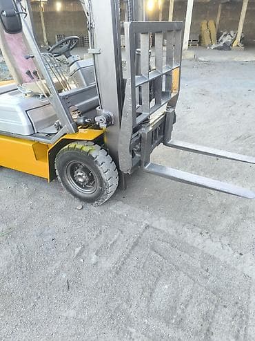 газль: Погрузчик, Komatsu, 1997 г., Колесный, Вилочный — 7