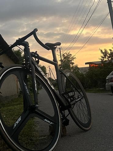 велосипед фонарик: Шоссейный велосипед, Рама M (156 - 178 см), Б/у — 2