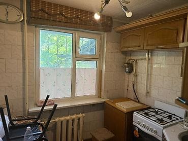 Квартиры: 2 комнаты, 44 м², 1 этаж — 10