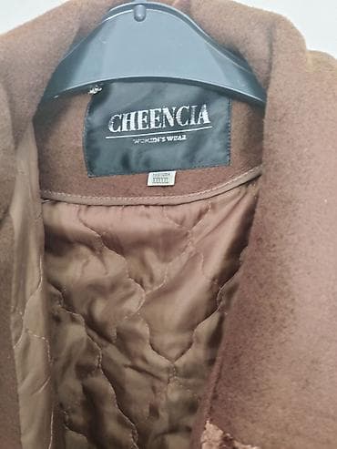 Личные вещи: Дублёнка короткая в отличном состоянии размер М, цвет бежевый 1000 — 5