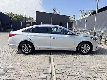 san: Hyundai Sonata: 2016 г., 2 л, Типтроник, Газ, Седан — 7