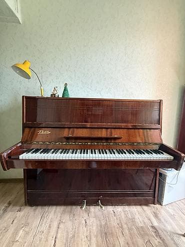 Пианино «Ритм» (upright) в классическом лакированном корпусе цвета
