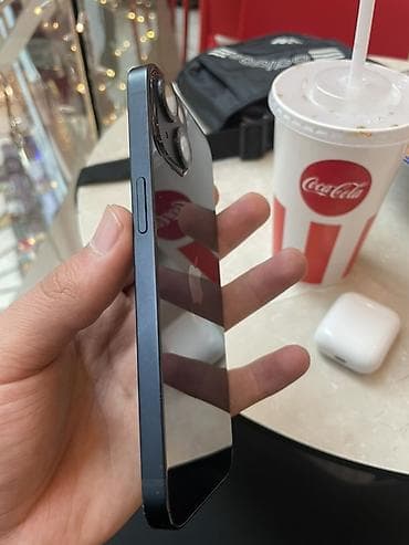 iphone sr: IPhone 13, Б/у, 128 ГБ, Midnight, Чехол, Кабель, 92 % — 6