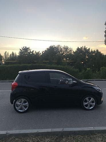 shevralet spark: Chevrolet Spark: 2018 г., 1 л, Автомат, Бензин, Хэтчбэк — 4