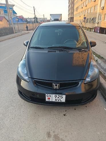 Honda Fit: 2008 г., 1.5 л, Автомат, Бензин, Хэтчбэк