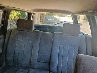 Volkswagen Passat Variant: 1993 г., 2 л, Механика, Бензин, Универсал