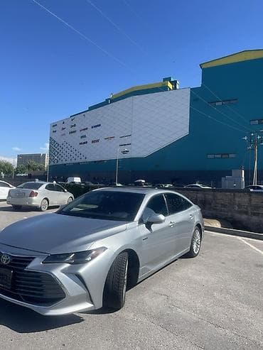 toyota avalon: Toyota Avalon: 2021 г., 2.5 л, Автомат, Гибрид, Седан — 2