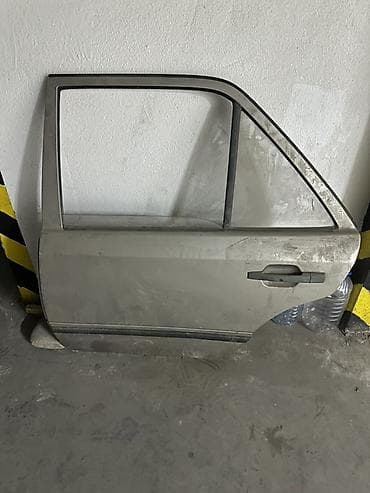 Дверь Передняя левая Mercedes-Benz at lalafo.kg Дверь Передняя левая Mercedes-Benz