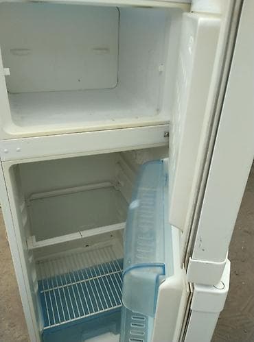 xeon 1220: Холодильник Beko, Б/у, Двухкамерный — 4