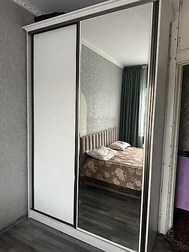 Купе шкаф, Күзгүсү менен, Башка материал