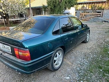 sg 9: Opel Vectra: 1994 г., 1.8 л, Механика, Бензин, Хэтчбэк — 2