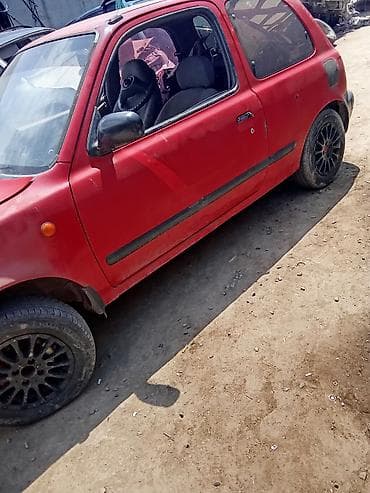 byd e6: Nissan Micra: 2000 г., Хэтчбэк — 1