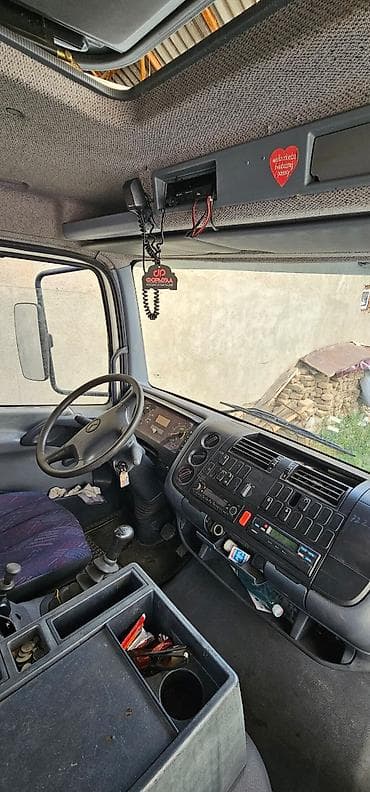 9 r20: Грузовик, Mercedes-Benz, Стандарт, 7 т, Б/у — 6