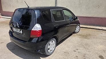 малолитражка машина: Honda Fit: 2004 г., Бензин, Хэтчбэк — 4