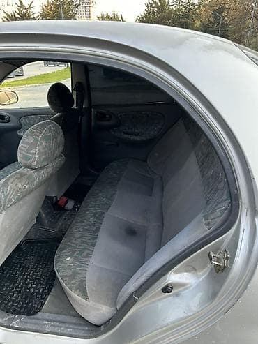 124 e500: Daewoo Lanos: 1996 г., Ручные, Бензин, Седан — 5