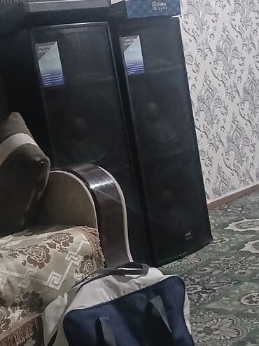 колонка микшер усилитель динамик: Профессиональный комплект звукоусиления Состав: - Две напольные — 2