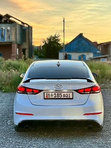 rd 1: Hyundai Avante: 2018 г., Автомат, Бензин — 6