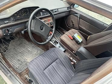 mers e124: Mercedes-Benz W124: 1988 г., Механика, Бензин, Седан — 5