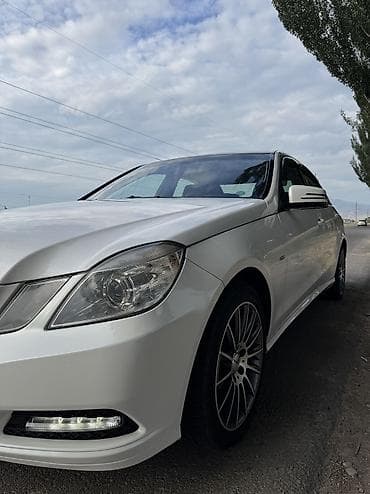 Транспорт: Mercedes-Benz E-Class: 2012 г., 1.8 л, Автомат, Газ, Седан — 7