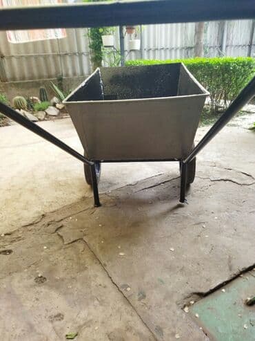 одежда оптом дордой: Садово-строительная тачка и тележка, Стальная, Двухколесная, Новый — 6