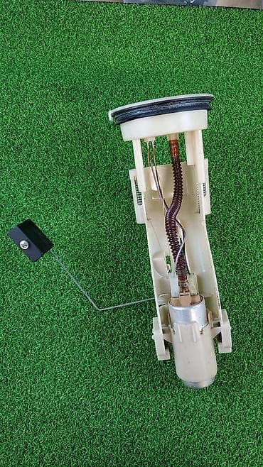 5 5 compressor: Бензонасос BMW 2005 г., Б/у, Оригинал, Германия — 1