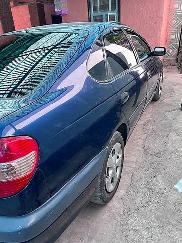 dodge chalanger: Toyota Avensis: 2002 г., 1.8 л, Механика, Бензин, Седан — 2