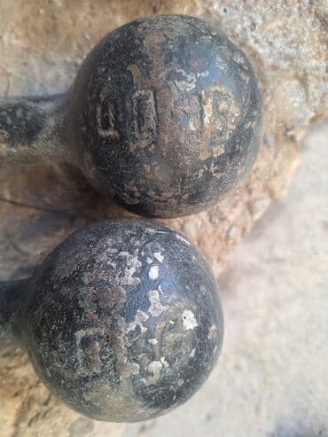 ракетка для настольного тениса: Пара литых гантелей «шарики».По 5 кг СССР - Материал: чугун/сталь — 2