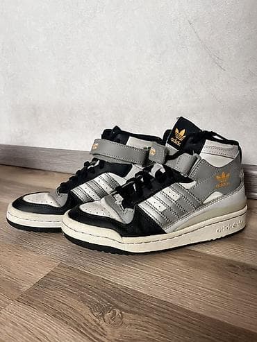 Мужские кроссовки, 37, Adidas Originals, Б/у, цвет - Серый