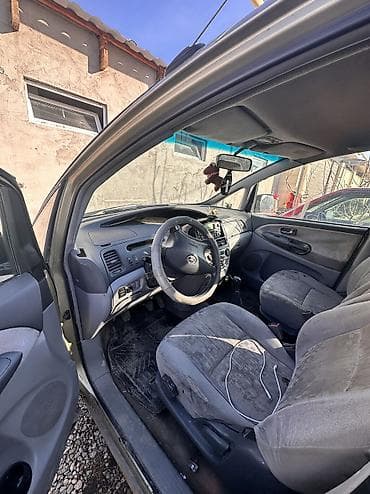 camry 2014: Toyota Previa: 2001 г., 2.4 л, Механика, Газ, Минивэн — 2