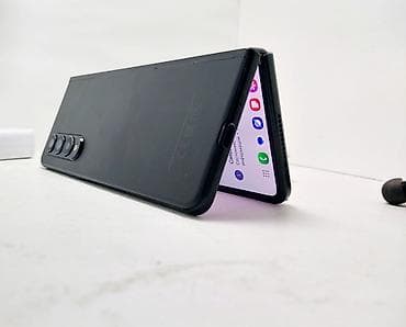 galaxy s20 5g: Samsung Galaxy Z Fold 3, Б/у, 512 ГБ, цвет - Черный, 1 SIM, 2 SIM — 10