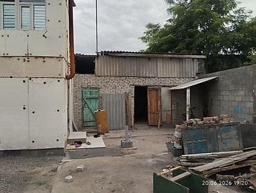 Недвижимость: Продаётся частный дом с участком.Мансарда рядом школа садик.три — 2