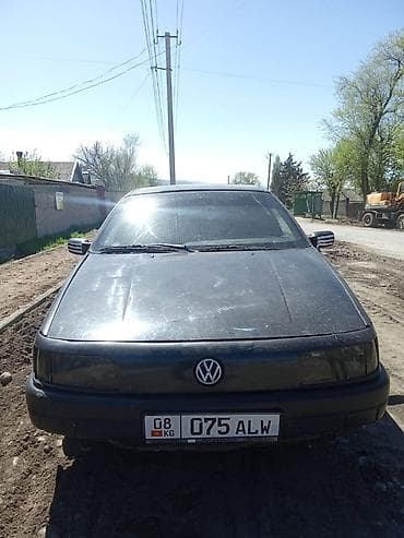 аудио касета: Volkswagen Passat: 1990 г., 1.8 л, Ручные, Бензин, Седан — 1