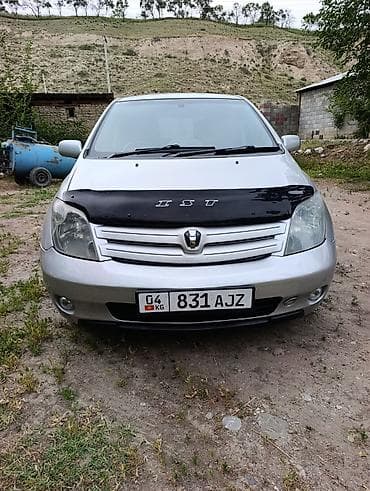 Toyota Ist: 2003 г., 1.5 л, Автомат, Хетчбек — 1