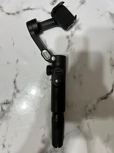 iphone pro: Стабилизатор для смартфона (гимбал) со встроенным штативом и — 1