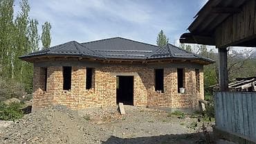 rich home: Одноэтажный кирпичный дом в стадии строительства. - Планировка — 1