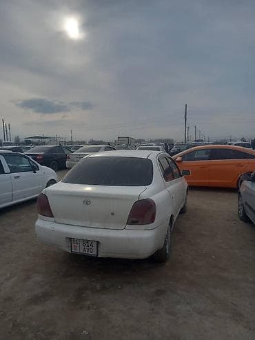 Toyota Platz: 2001 г., 1.5 л, Автомат, Бензин, Седан — 3