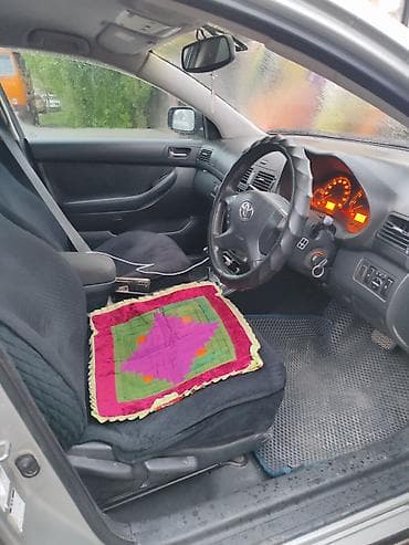 перья: Toyota Avensis: 2004 г., 2 л, Автомат, Бензин, Универсал — 6