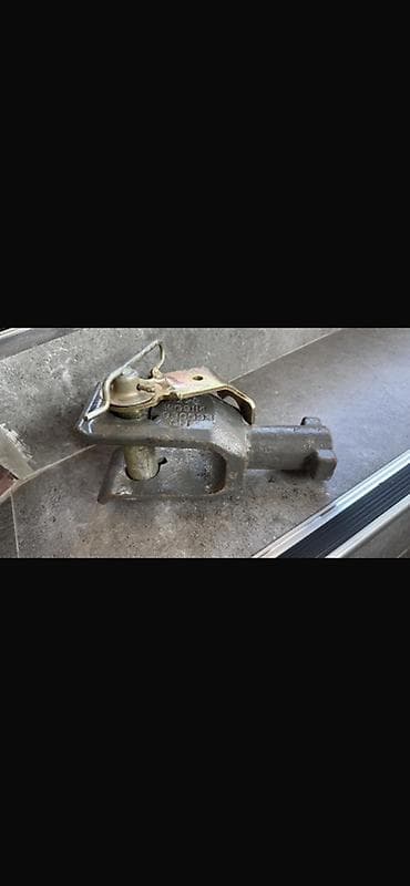 внедорожная: Фаркоп — 1