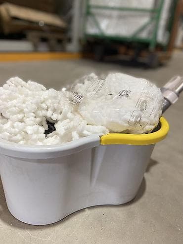 Набор для мытья полов с центрифугой (spin-mop) Состав: - Ведро с