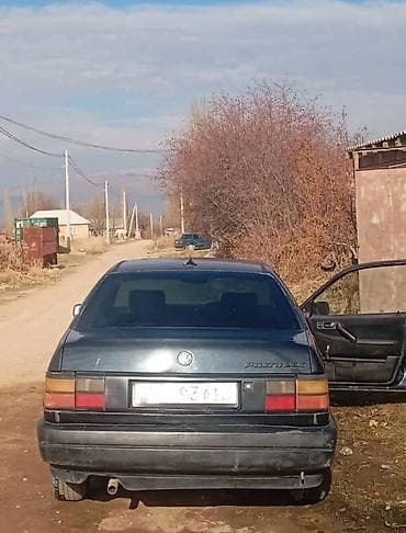 Volkswagen: Volkswagen Passat: 1988 г., 1.8 л, Механика, Бензин, Седан — 6