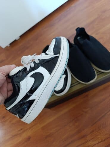 Спецодежда: Представляем комплект из двух пар обуви: кроссовки в черно-белой — 6