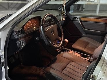 e53 amg: Mercedes-Benz W124: 1992 г., 2.3 л, Механика, Бензин, Универсал — 5
