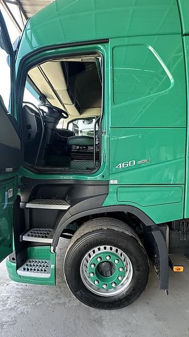 продается машина: Тягач, Volvo, 2019 г. — 6