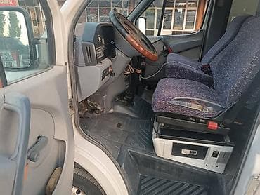 Mercedes-Benz Спринтер: 1998 г., 2.2 л, Механика, Дизель, Фургон